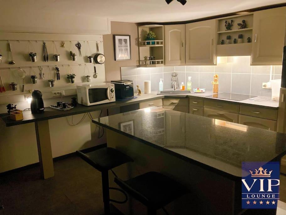Vip Lounge Appartement Avec Jacuzzi Et Jardin Andenne Extérieur photo