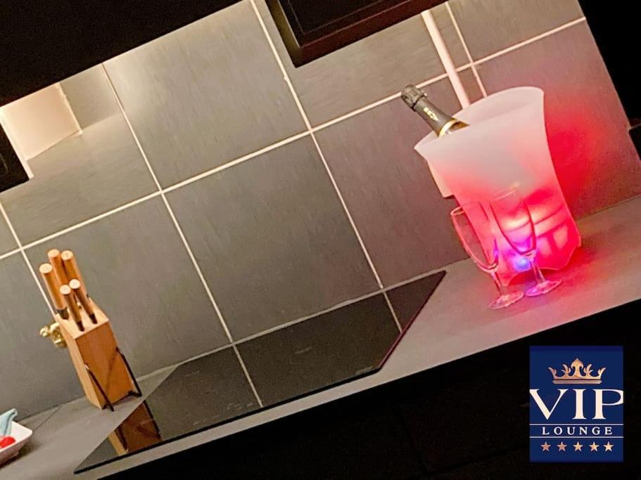 Vip Lounge Appartement Avec Jacuzzi Et Jardin Andenne Extérieur photo